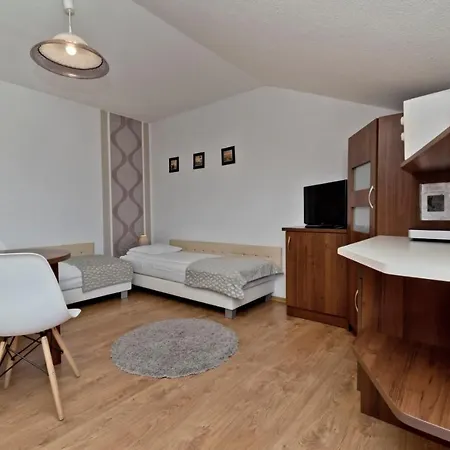 Δωμάτια σε οικογενειακή κατοικία Goscinne Matiz